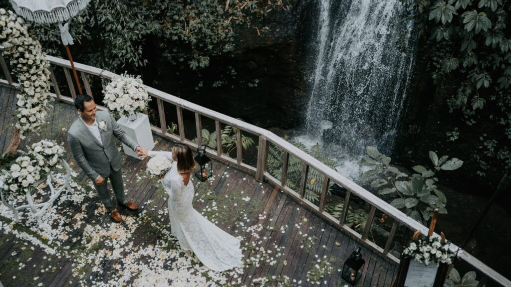 Pros and Cons of Each Wedding Style