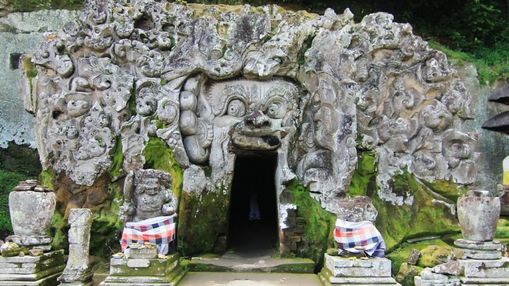 Best Spiritual Experience: Temple Visit in Goa Gajah Gianyar